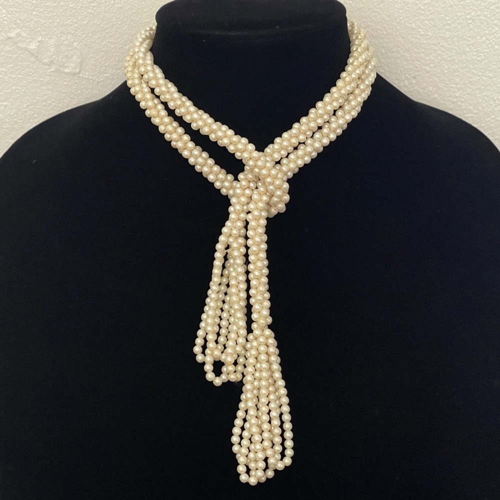Vintage faux pearl rope with Tassels.